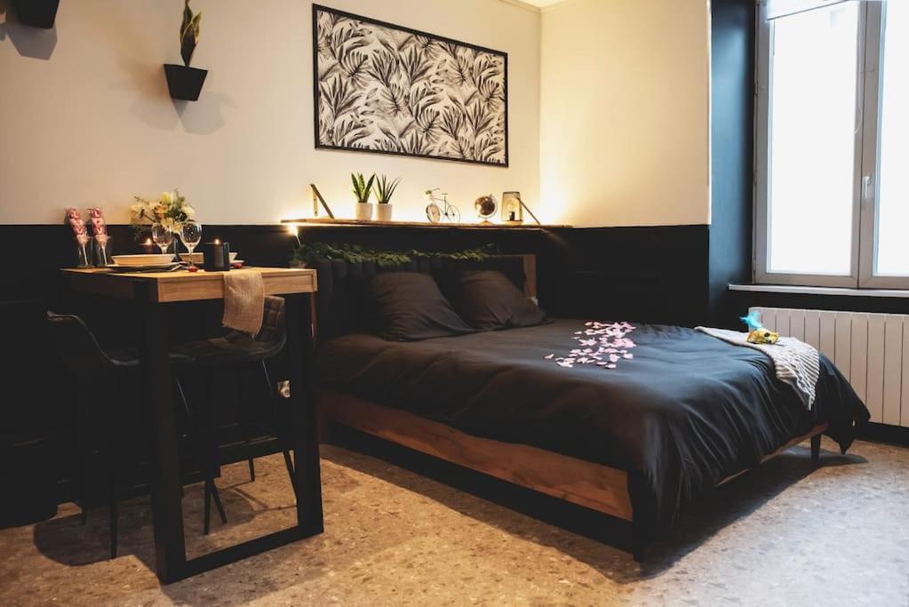 Love Room, La Douce Angevine أنجير المظهر الخارجي الصورة